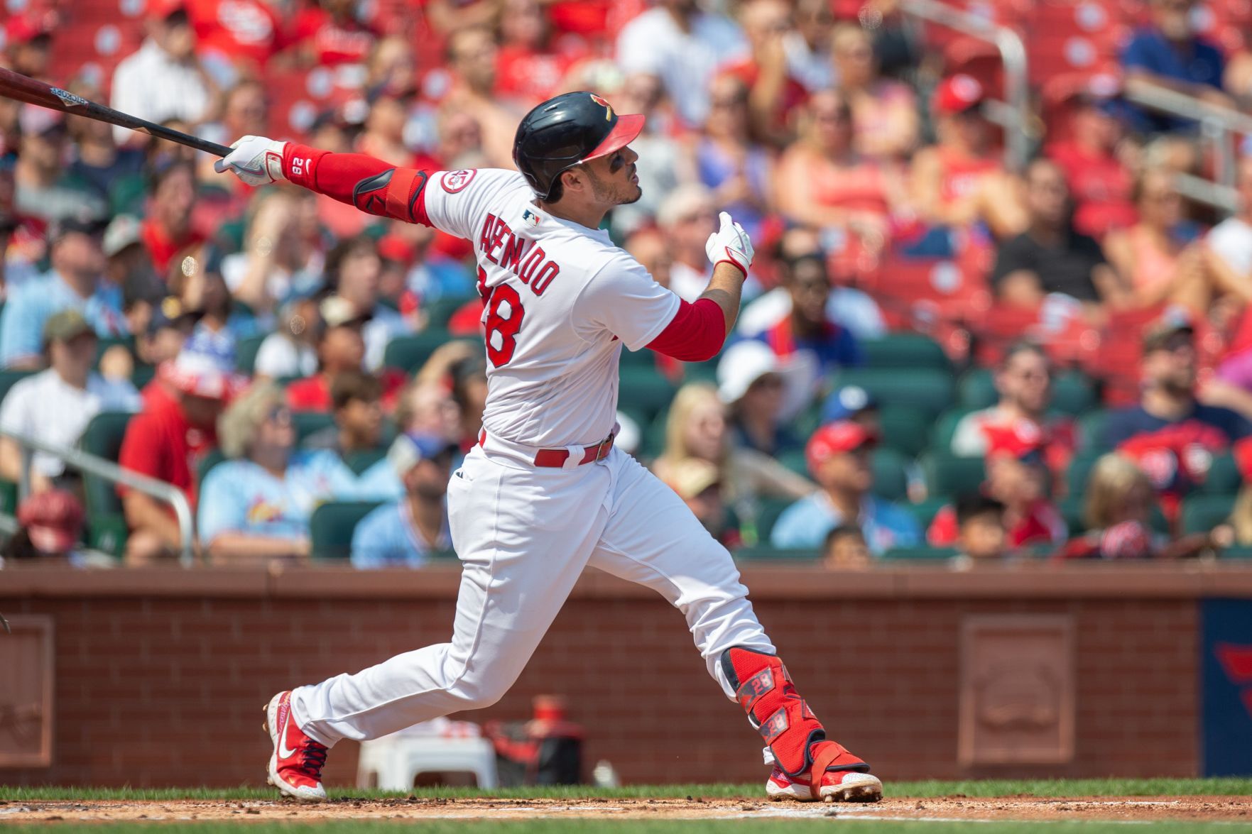 Cardinals take on Reds